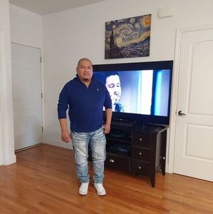 Meet your Posher, Reyes